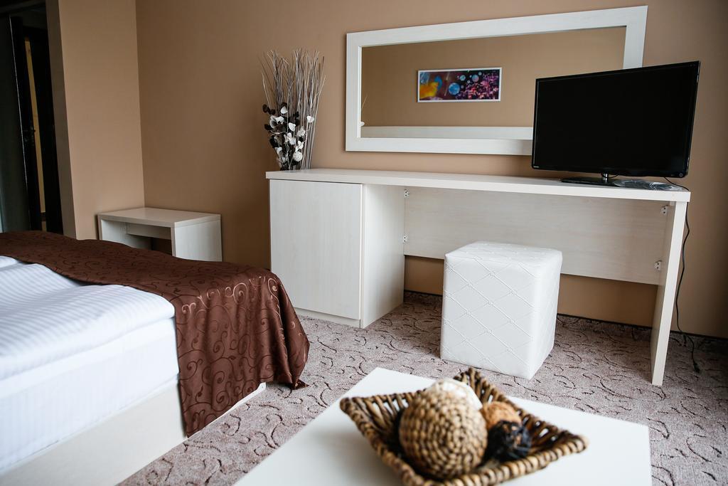Einstein House & Spa Marchevo エクステリア 写真