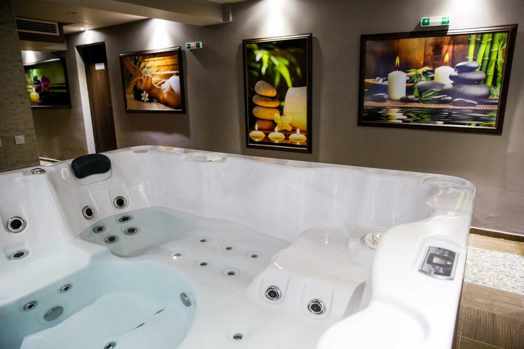 Einstein House & Spa Marchevo エクステリア 写真